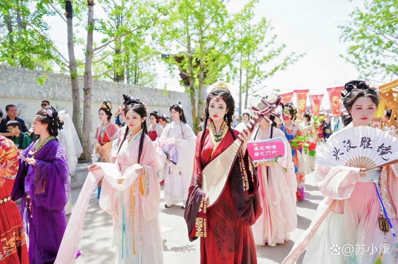 汉服穿搭技巧入门：让你穿出不一样的东方韵味